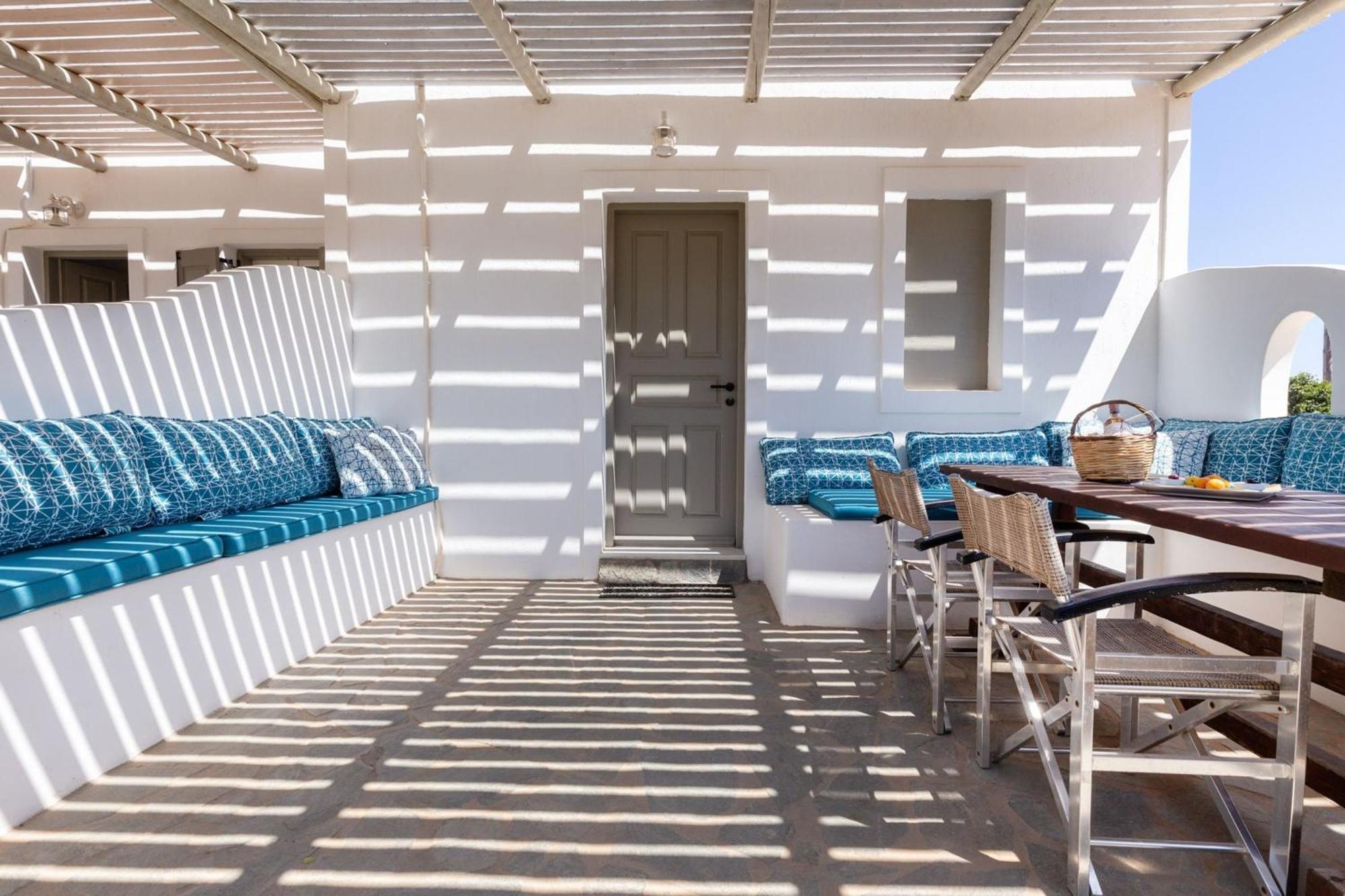 Hotel Harama Schoinoussa Bagian luar foto