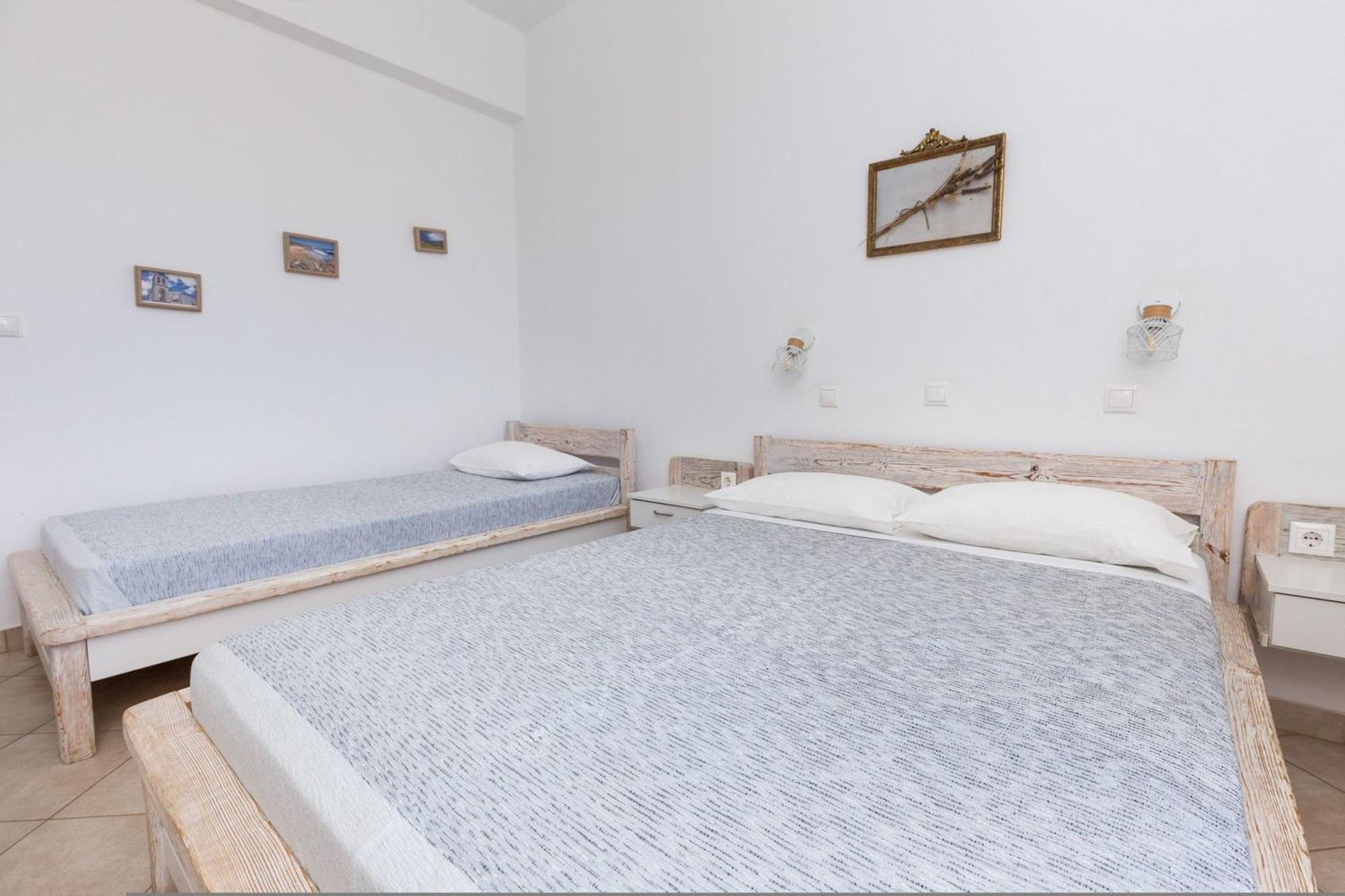 Hotel Harama Schoinoussa Bagian luar foto